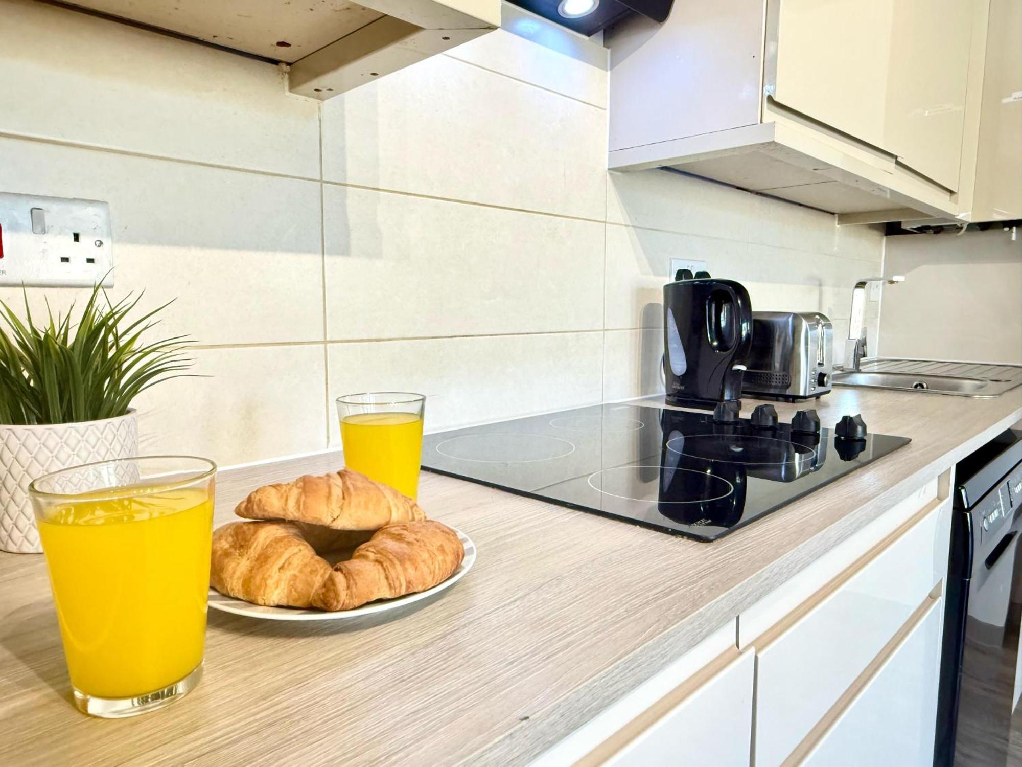 Horizon House, Stunning 2-Bedroom Flat 1, Parking, Netflix, Oxford Extérieur photo